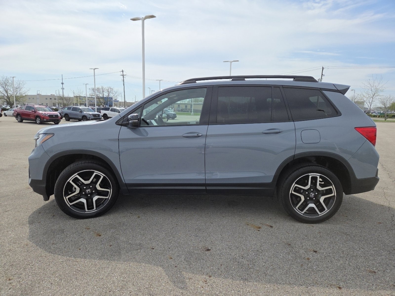 Used 2023 Honda Passport Elite image 18