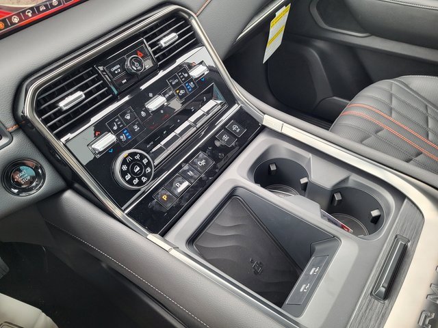 New 2025 Nissan Armada PRO-4X w/ Pro-4X Premium Package image 24