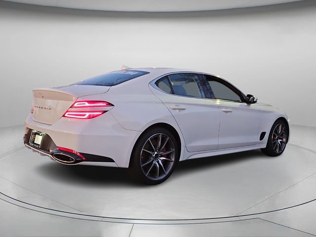 Used 2025 Genesis G70 2.5T image 8