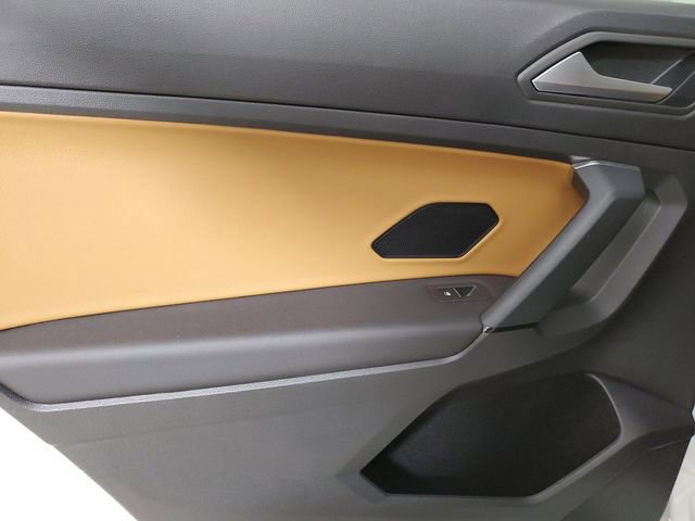 Used 2019 Volkswagen Tiguan SEL FWD image 10