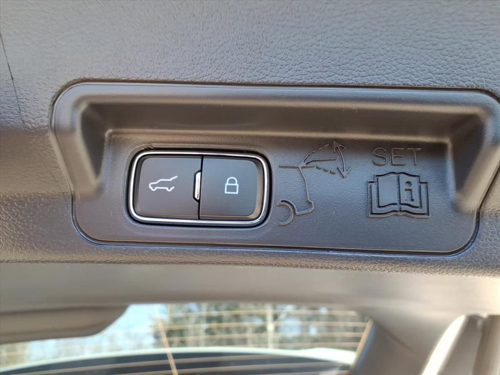 New 2026 Ford Explorer ST-Line w/ ST-Line Street Pack image 14