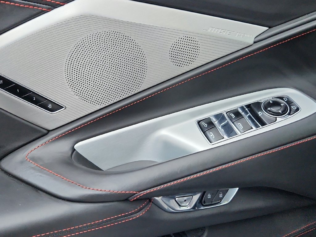 Used 2022 Chevrolet Corvette Stingray Premium Conv w/ Z51 Performance Package RWD image 24
