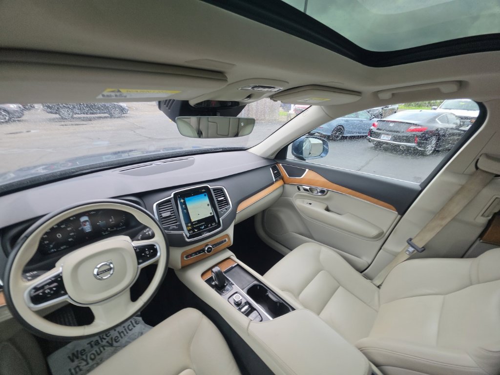 Used 2021 Volvo XC90 T8 Inscription Expression w/ Protection Package Premier AWD/4WD image 27