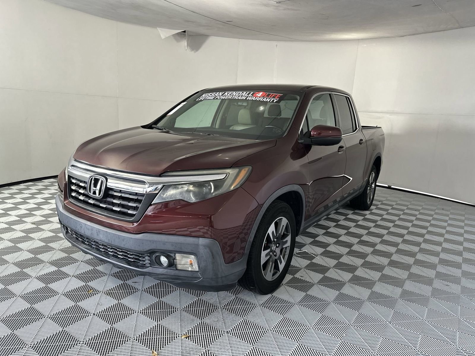 Used 2017 Honda Ridgeline RTL-T image 4