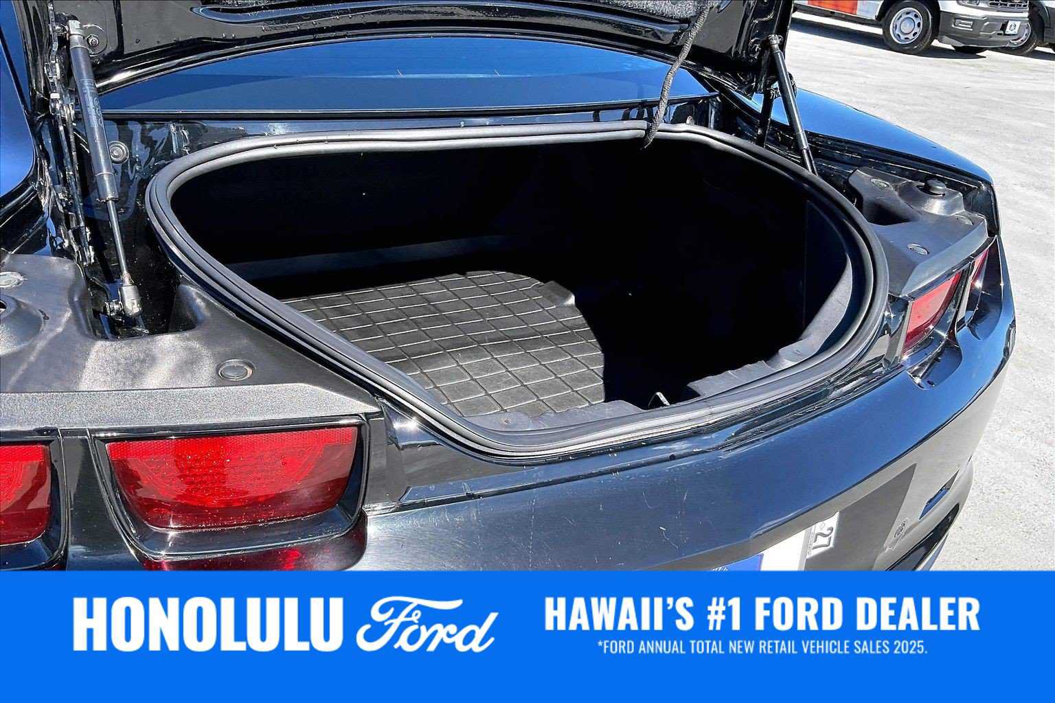 Used 2012 Chevrolet Camaro ZL1 RWD image 17