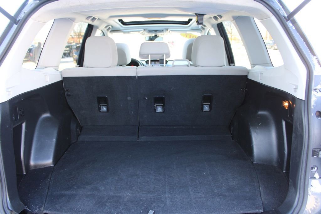 Used 2017 Subaru Forester 2.5i Premium image 11