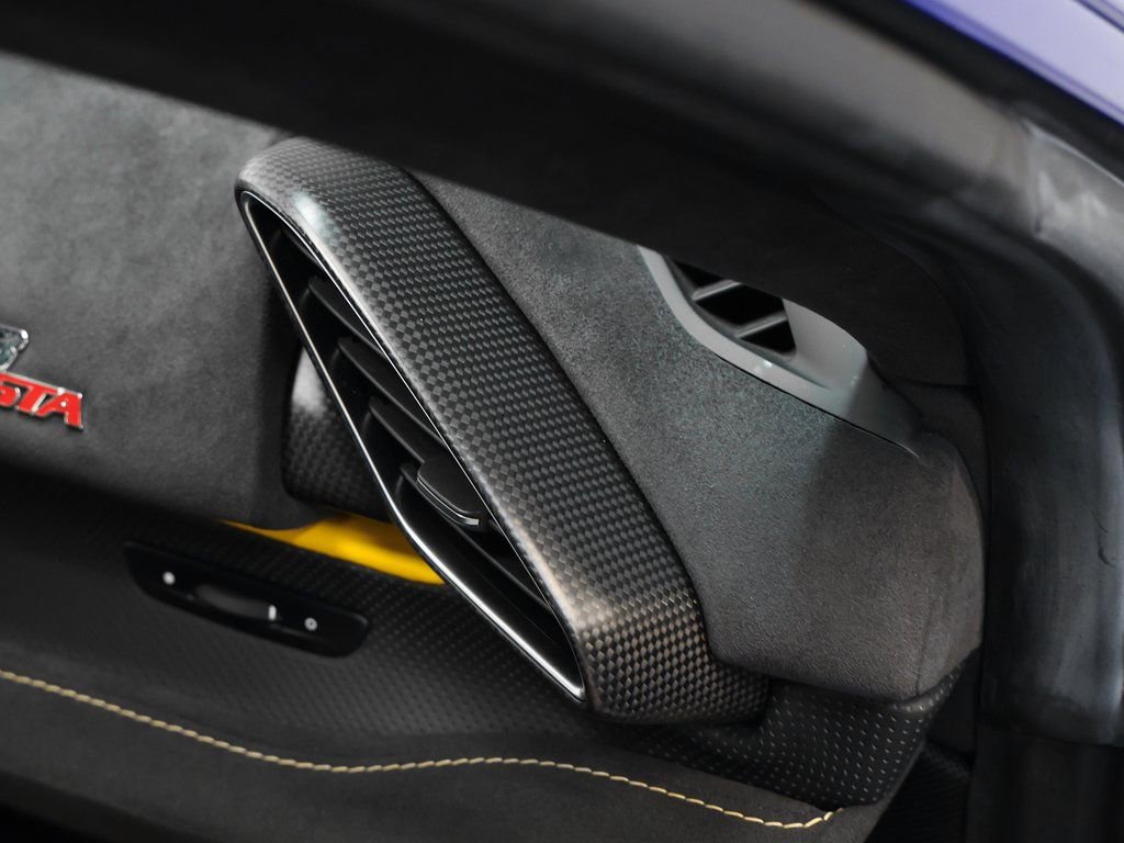 Certified 2019 Ferrari 488 Pista Coupe RWD image 32