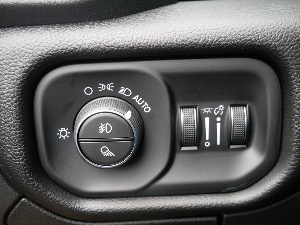 Used 2026 RAM 1500 Big Horn AWD/4WD image 18