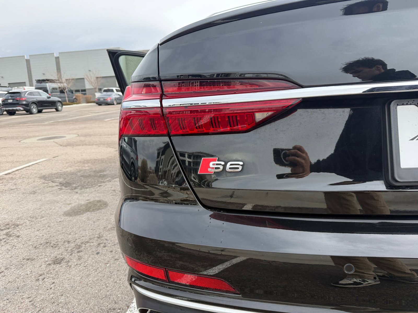 Used 2021 Audi S6 Prestige w/ Prestige Package image 25