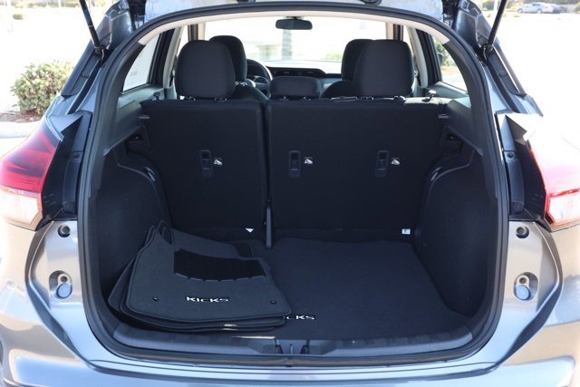 New 2025 Nissan Kicks Play S image 16