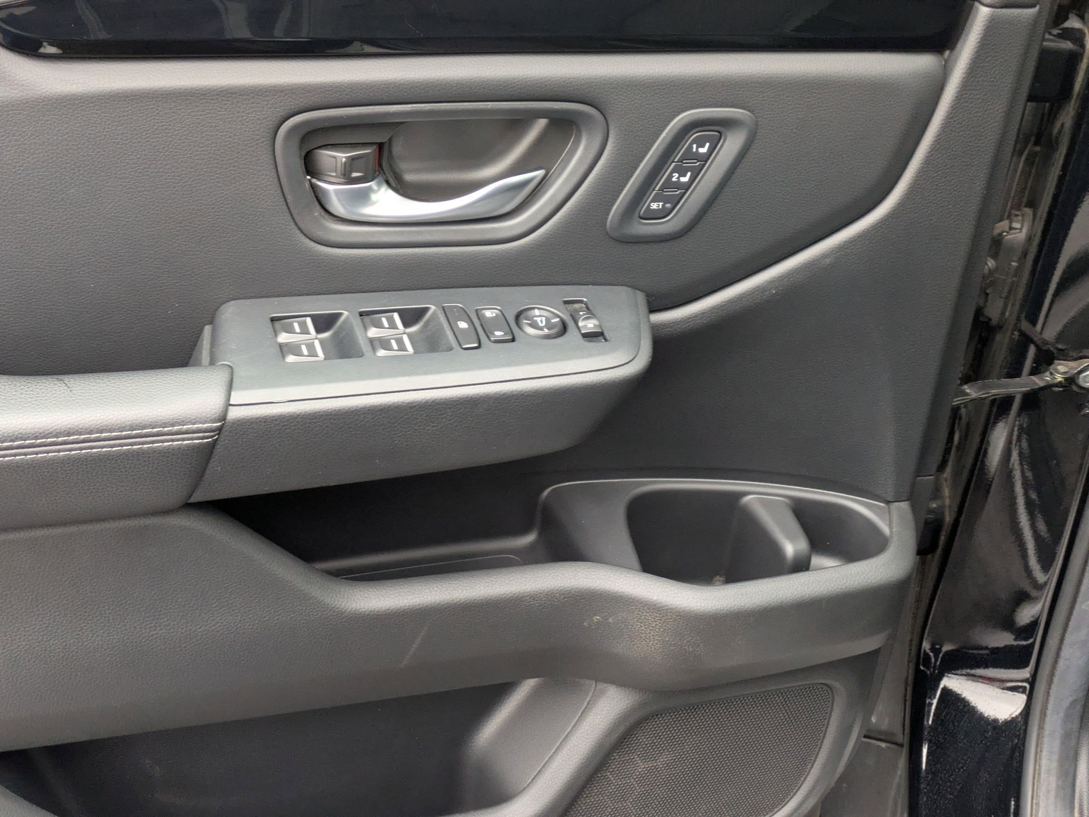 Used 2025 Honda Pilot EX-L image 15