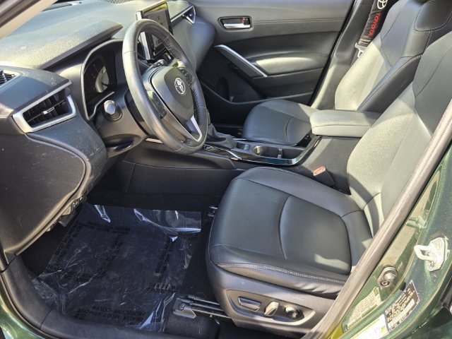 Used 2023 Toyota Corolla Cross XLE w/ Convenience Package FWD image 10
