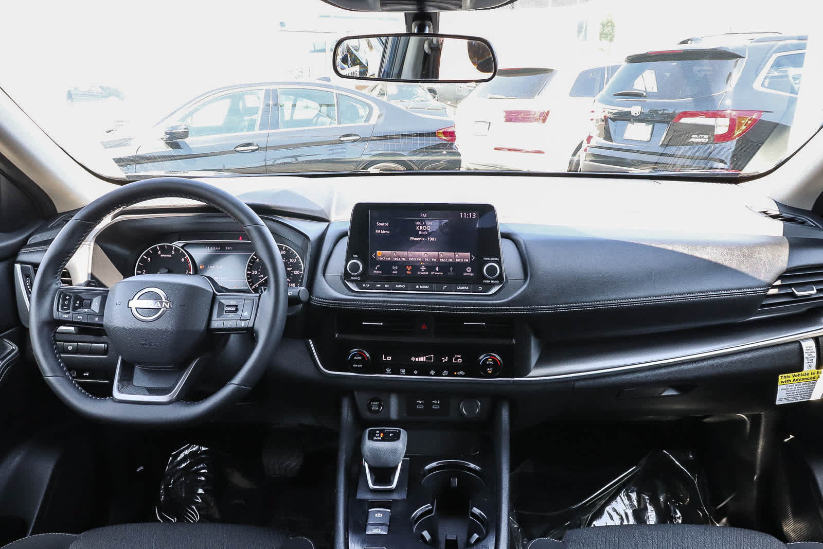 Used 2025 Nissan Rogue SV FWD image 17