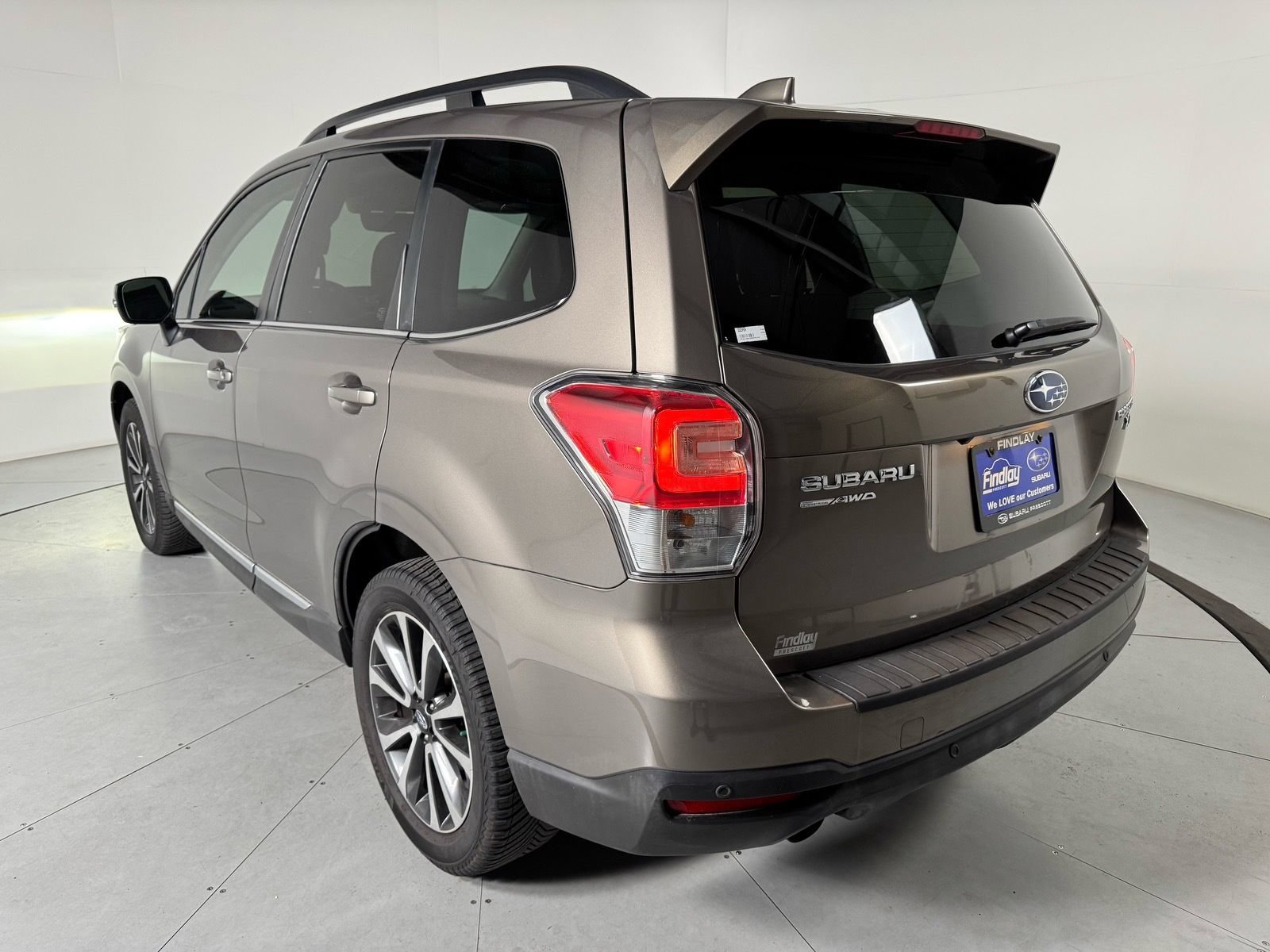 Used 2017 Subaru Forester 2.0XT Touring AWD/4WD image 3