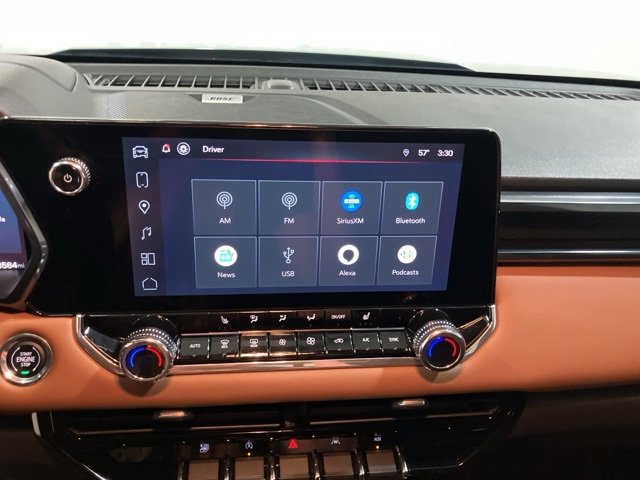 Used 2024 GMC Canyon AT4 w/ Technology Package image 15