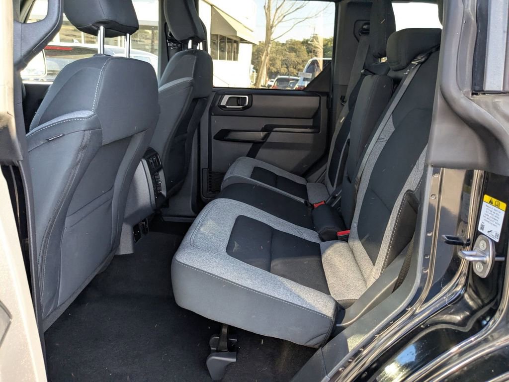 Used 2025 Ford Bronco Big Bend image 24