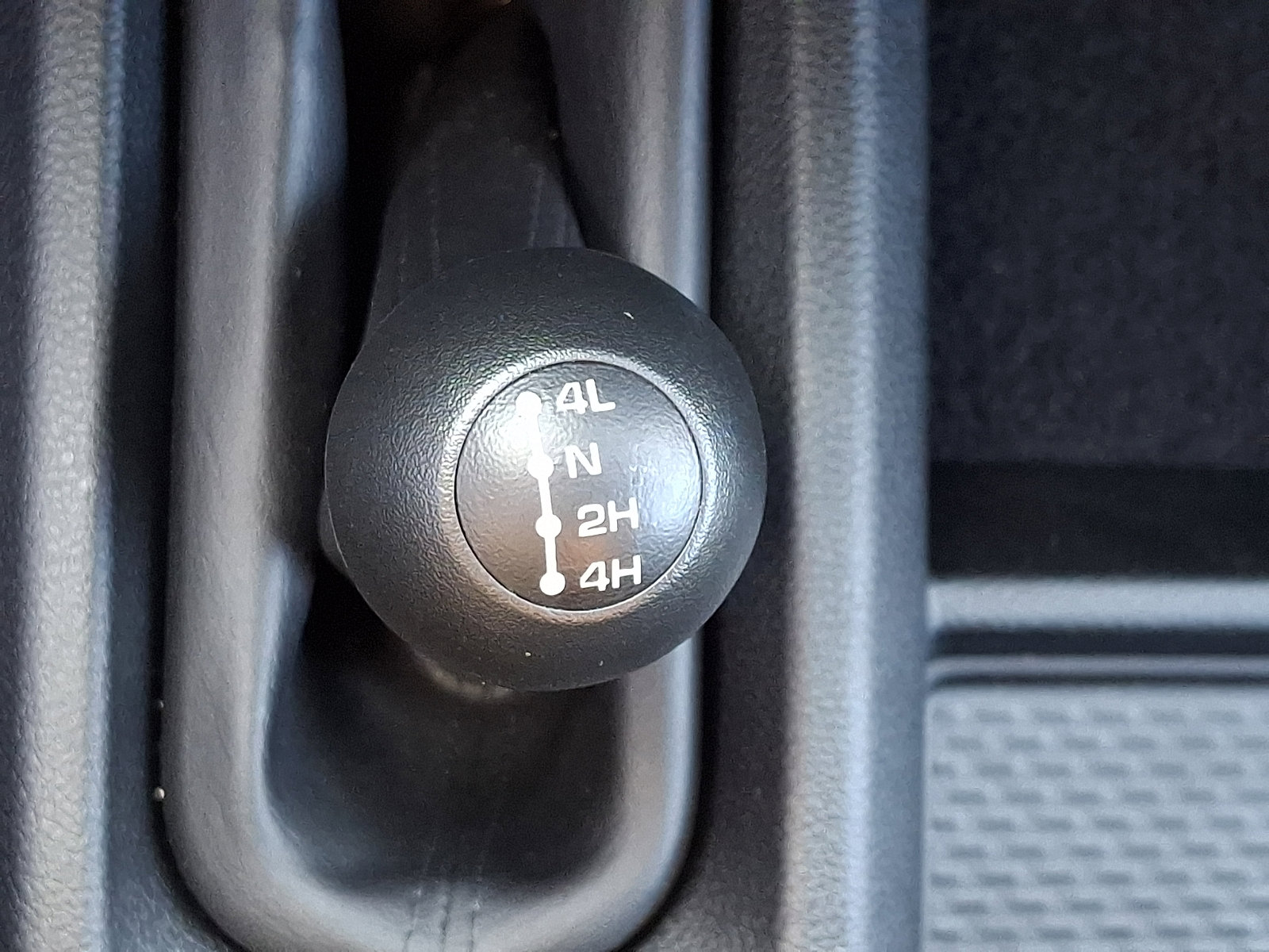 Used 2024 RAM 2500 Tradesman w/ Chrome Appearance Group image 27