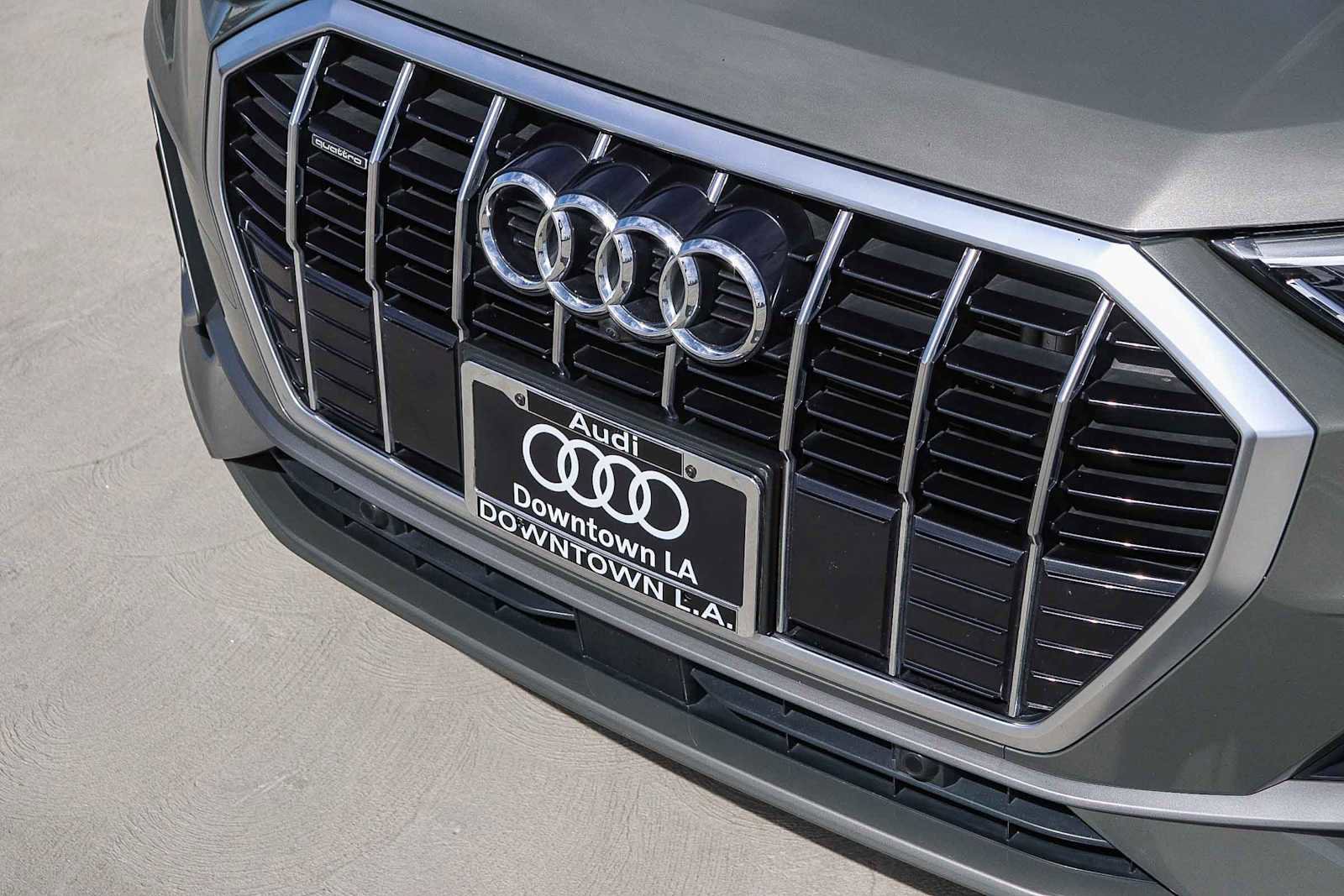 Used 2023 Audi Q3 2.0T Premium Plus w/ Premium Plus Package AWD/4WD image 8