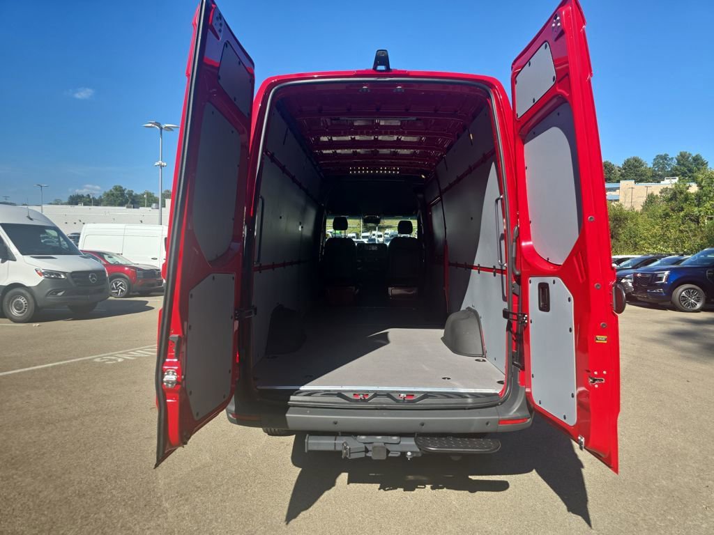 New 2025 Mercedes-Benz Sprinter 2500 image 21