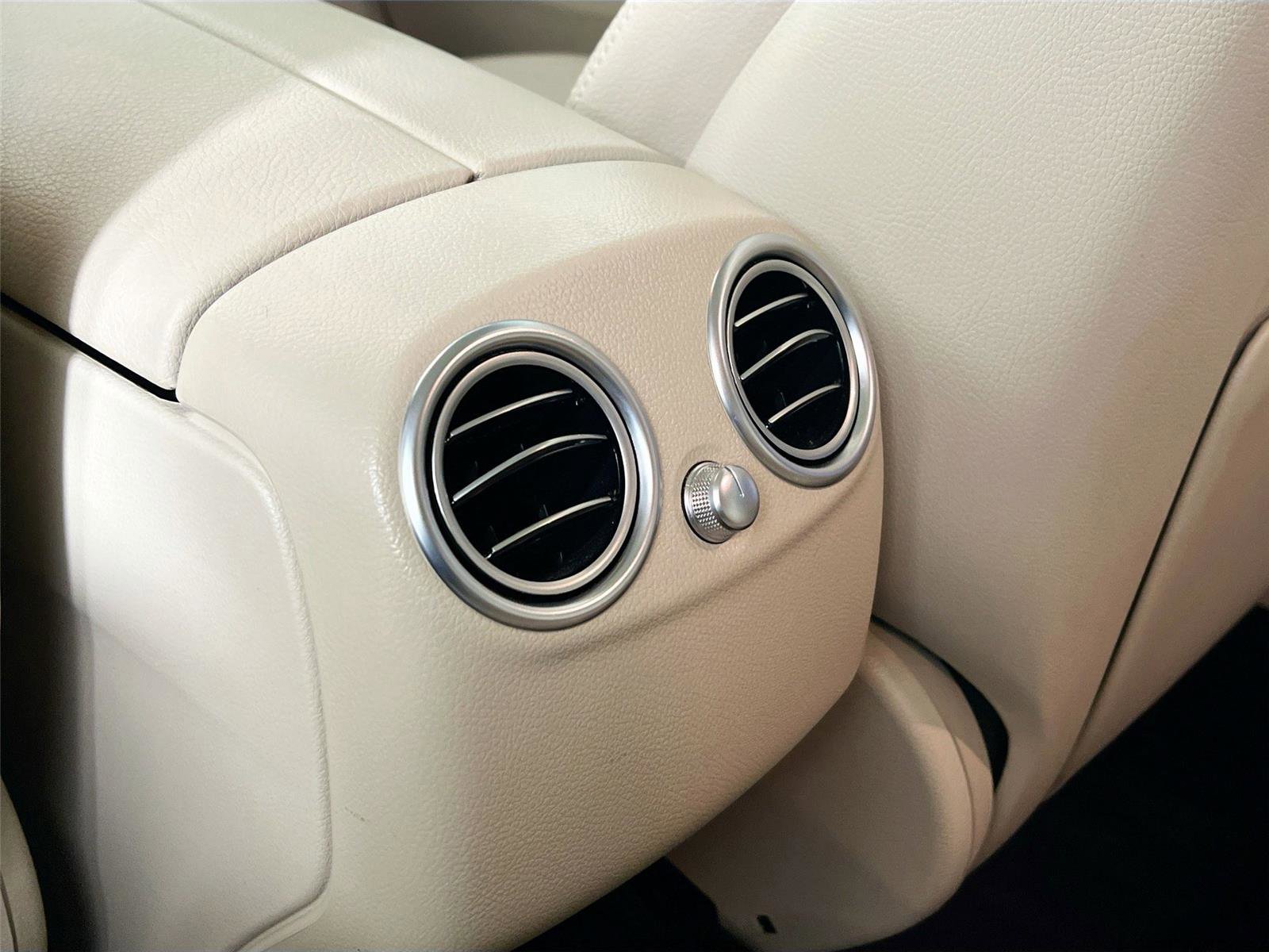 Used 2022 Mercedes-Benz GLC 300 4MATIC image 22