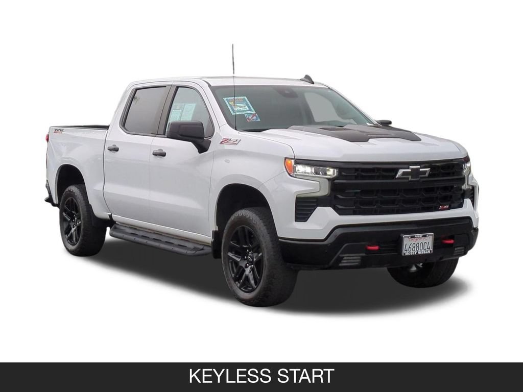 Used 2025 Chevrolet Silverado 1500 LT Trail Boss w/ Protection Package AWD/4WD image 2