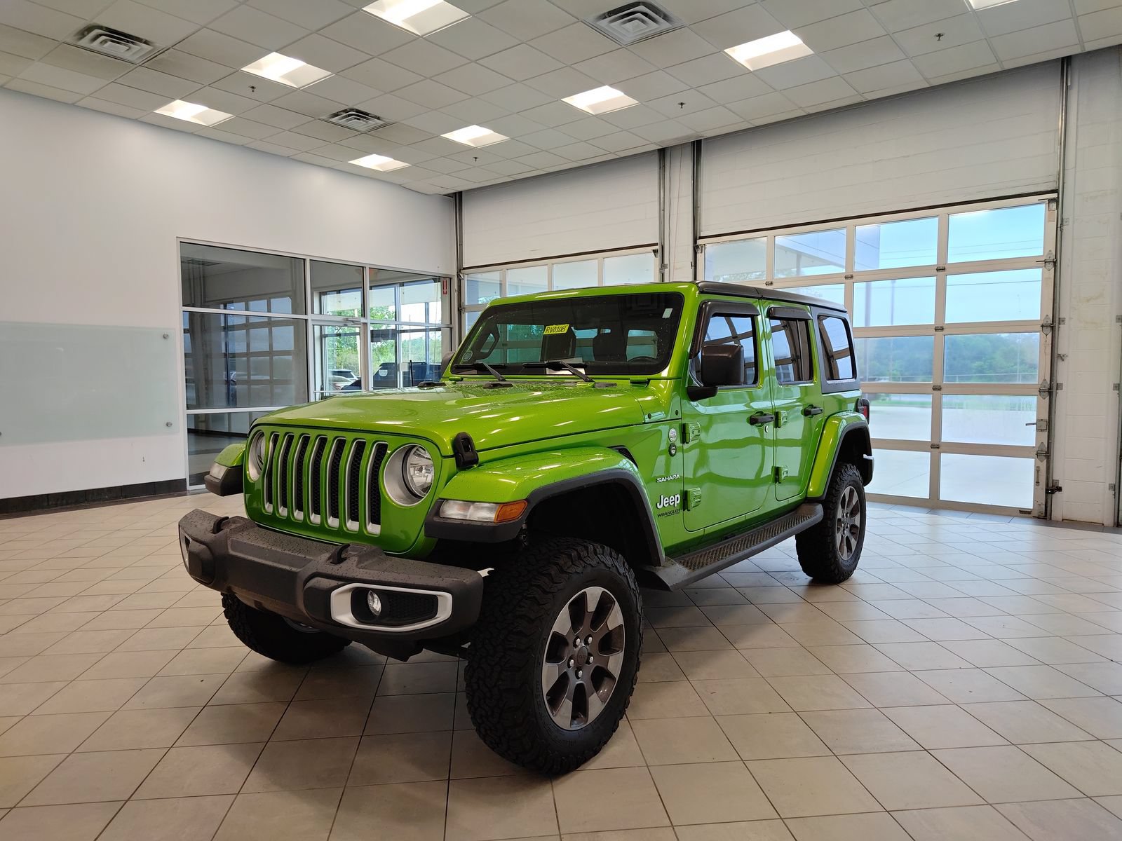 Used 2019 Jeep Wrangler Unlimited Sahara AWD/4WD image 7