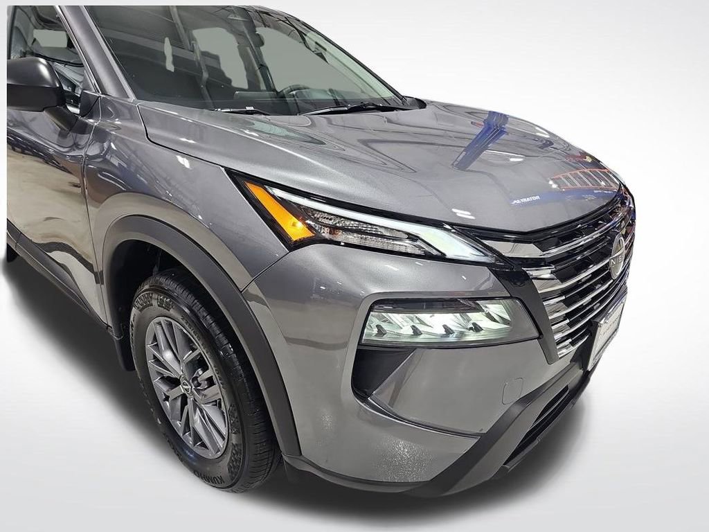 Used 2026 Nissan Rogue S image 12