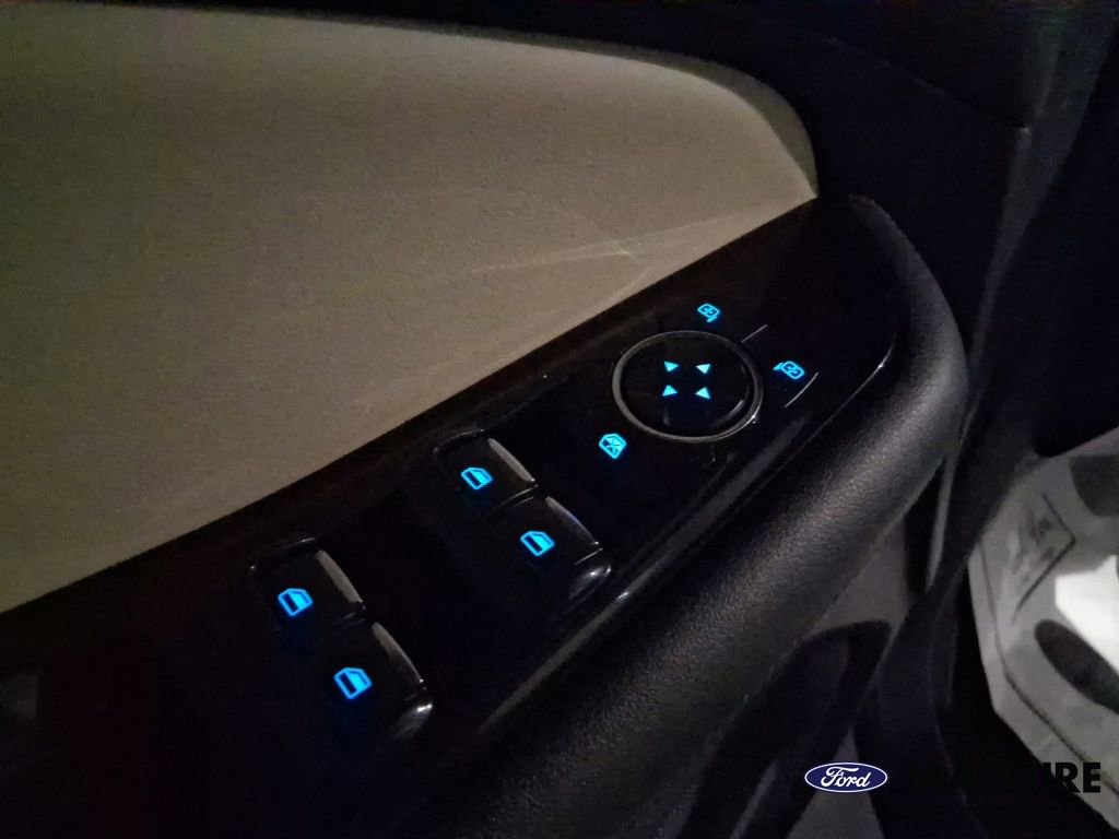 Used 2019 Ford Edge SEL w/ Equipment Group 201A image 19