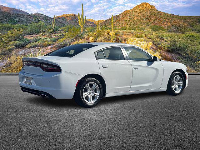 Used 2022 Dodge Charger SXT image 4