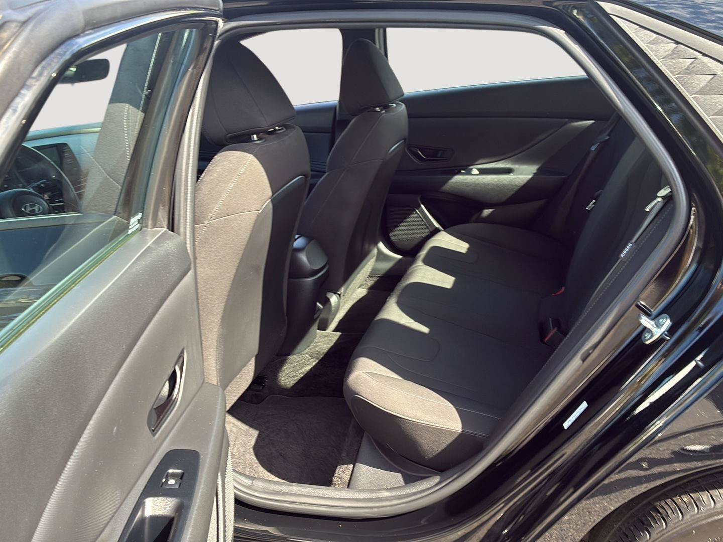 Certified 2025 Hyundai Elantra Sport FWD image 24