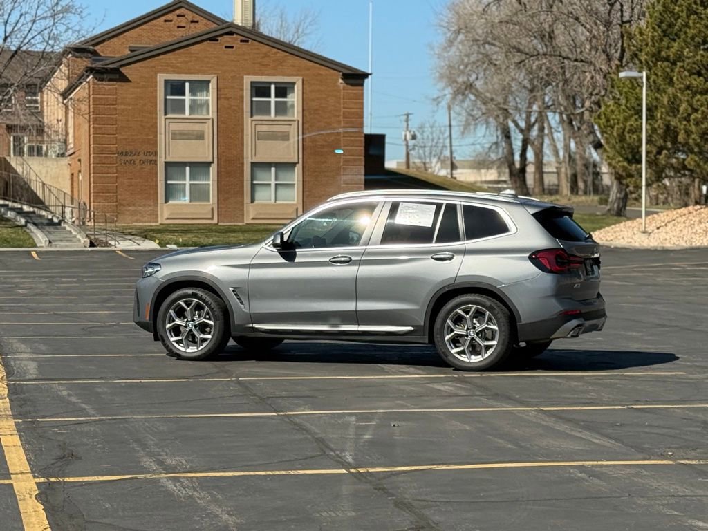 Used 2023 BMW X3 xDrive30i w/ Premium Package image 7