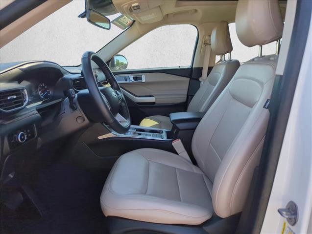 Certified 2023 Ford Explorer Limited w/ Equipment Group 301A image 16