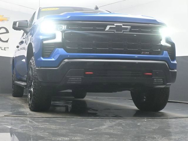 Used 2022 Chevrolet Silverado 1500 LT Trail Boss w/ LT Trail Boss Premium Package image 3