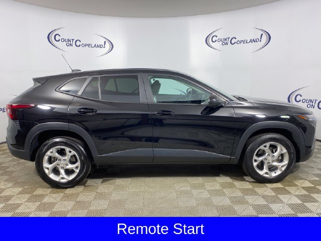Certified 2024 Chevrolet Trax LS w/ LS Convenience Package FWD image 9