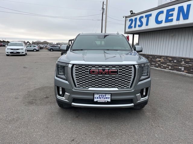 Used 2023 GMC Yukon Denali image 2