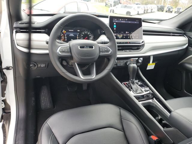 New 2026 Jeep Compass Limited image 6