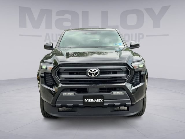 Used 2025 Toyota Tacoma SR5 AWD/4WD image 8