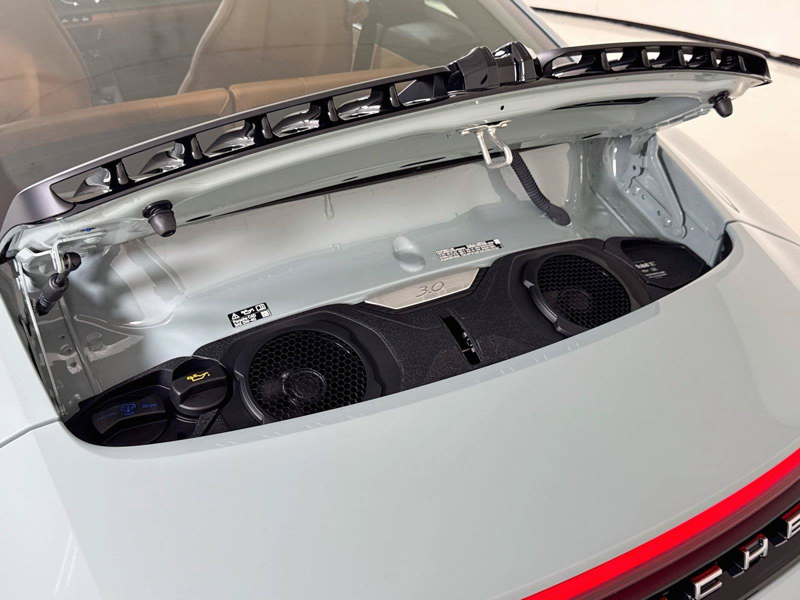 Used 2025 Porsche 911 Carrera RWD image 25