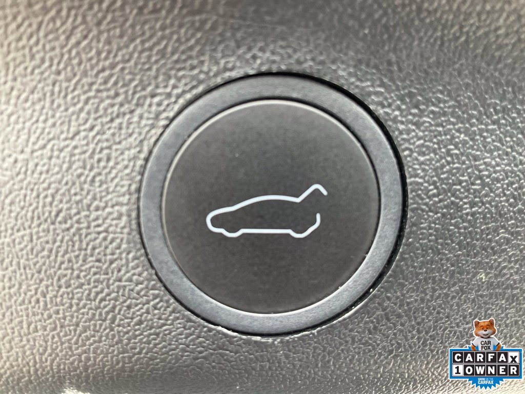 Used 2023 Tesla Model Y Long Range AWD/4WD image 12