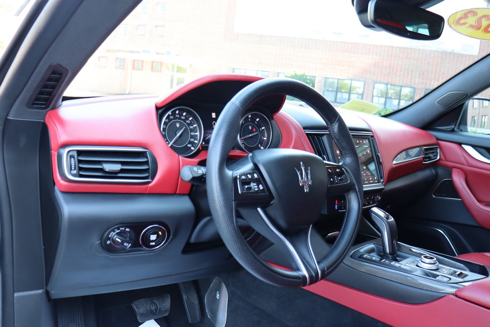 Used 2023 Maserati Levante GT AWD/4WD image 10