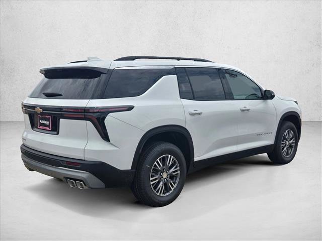 New 2026 Chevrolet Traverse LT w/ Driver Confidence Package FWD image 2