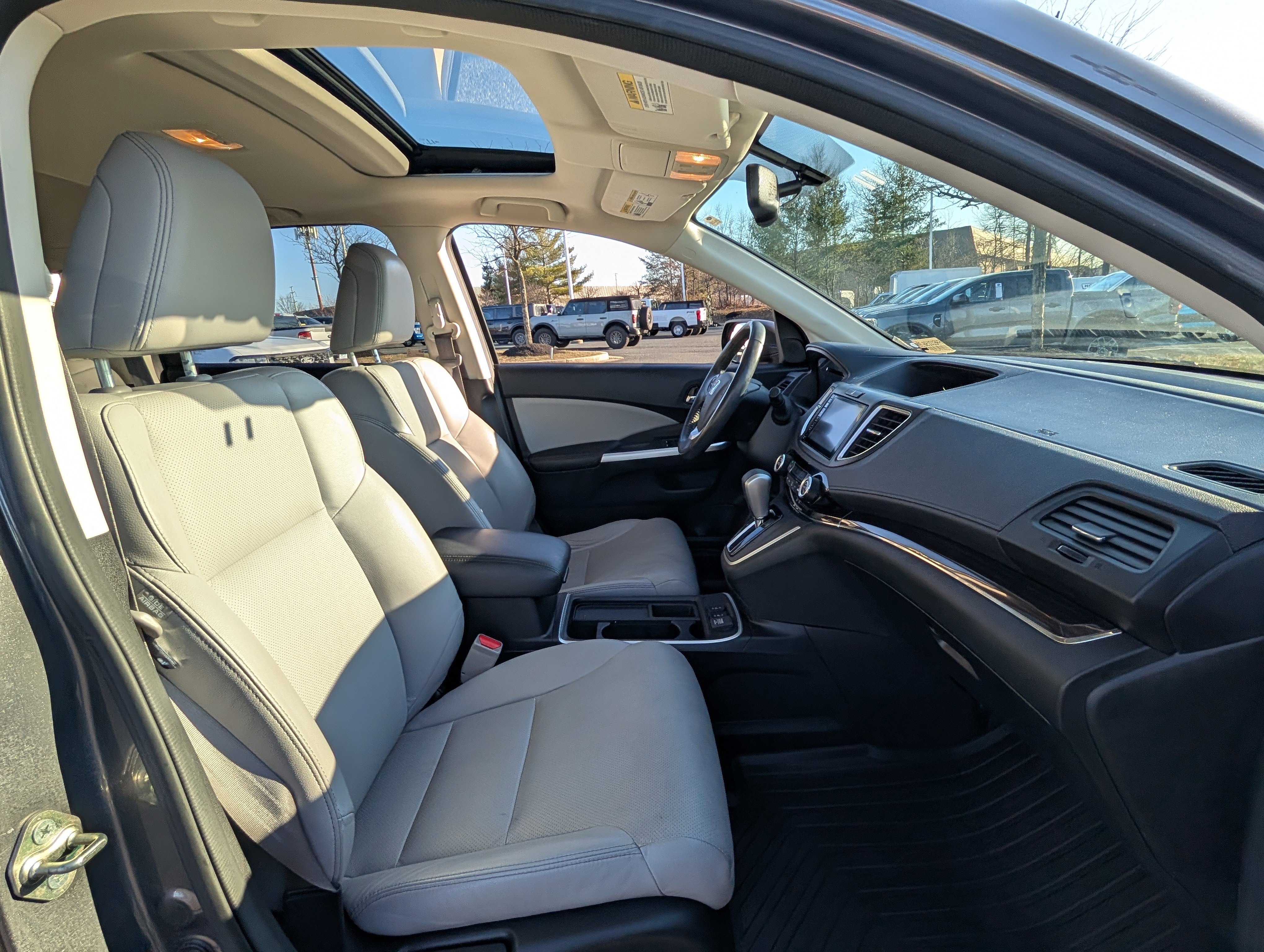 Used 2015 Honda CR-V EX-L image 10