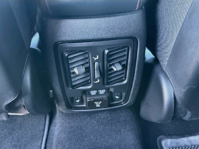 Used 2023 Dodge Durango Citadel RWD image 28