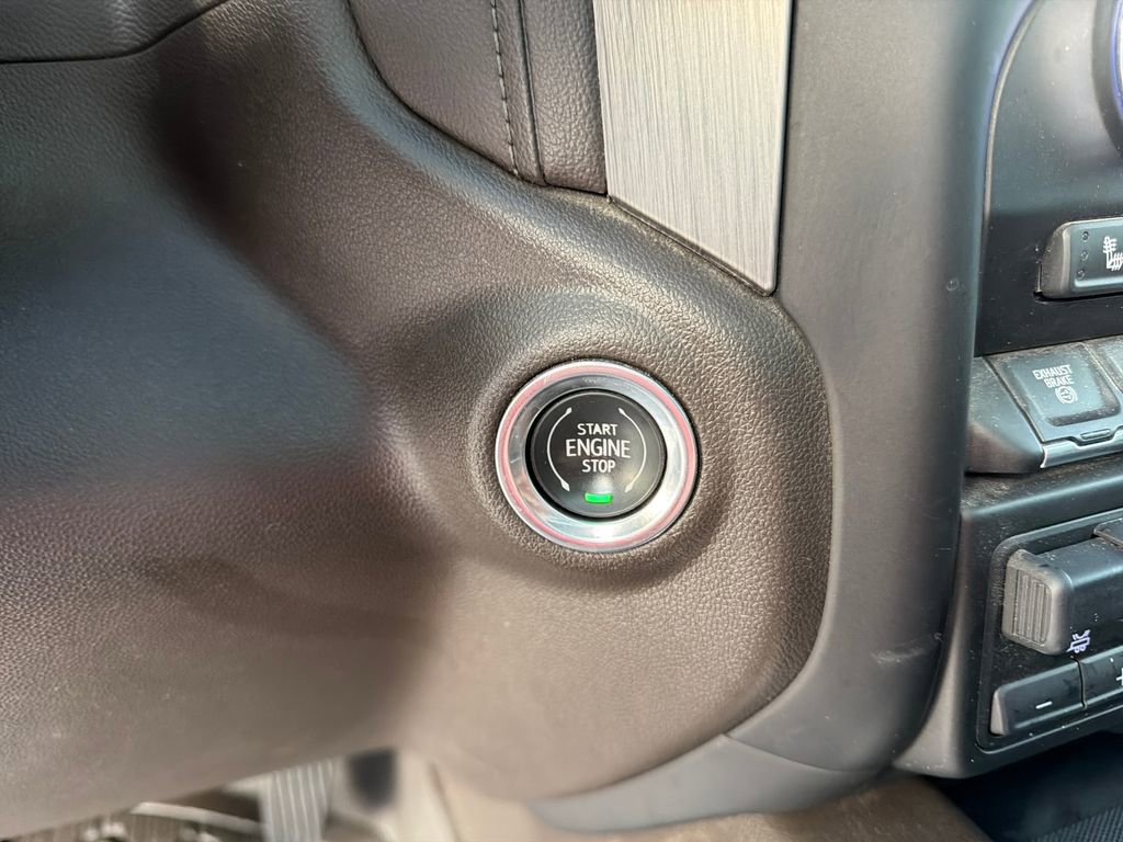 Used 2022 GMC Sierra 3500 Denali image 31