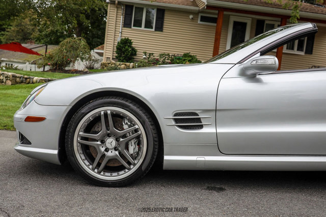 Used 2008 Mercedes-Benz SL 55 AMG image 4