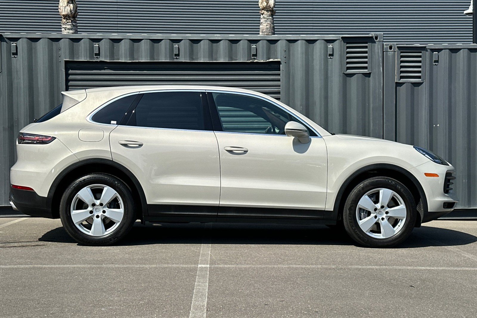 Certified 2023 Porsche Cayenne AWD/4WD image 9