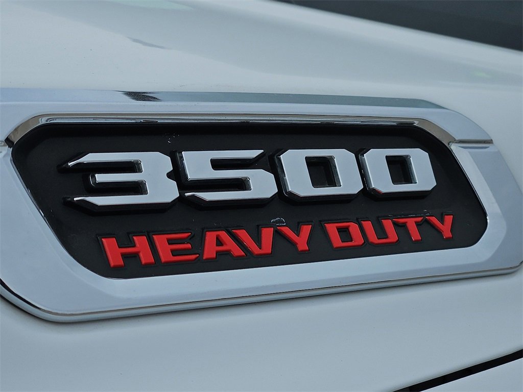 Used 2022 RAM 3500 Tradesman image 10