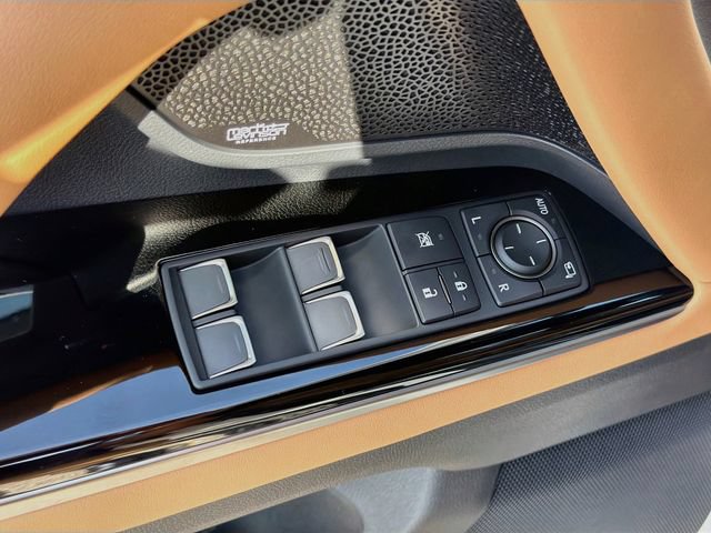 New 2026 Lexus LX 600 4WD w/ Luxury Package image 25