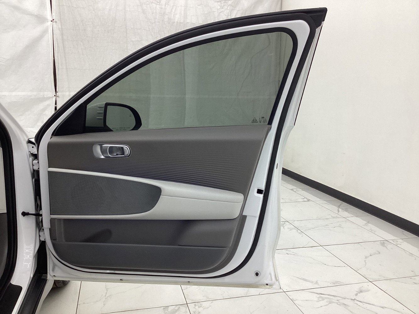 Used 2023 Hyundai Ioniq 6 SEL image 19