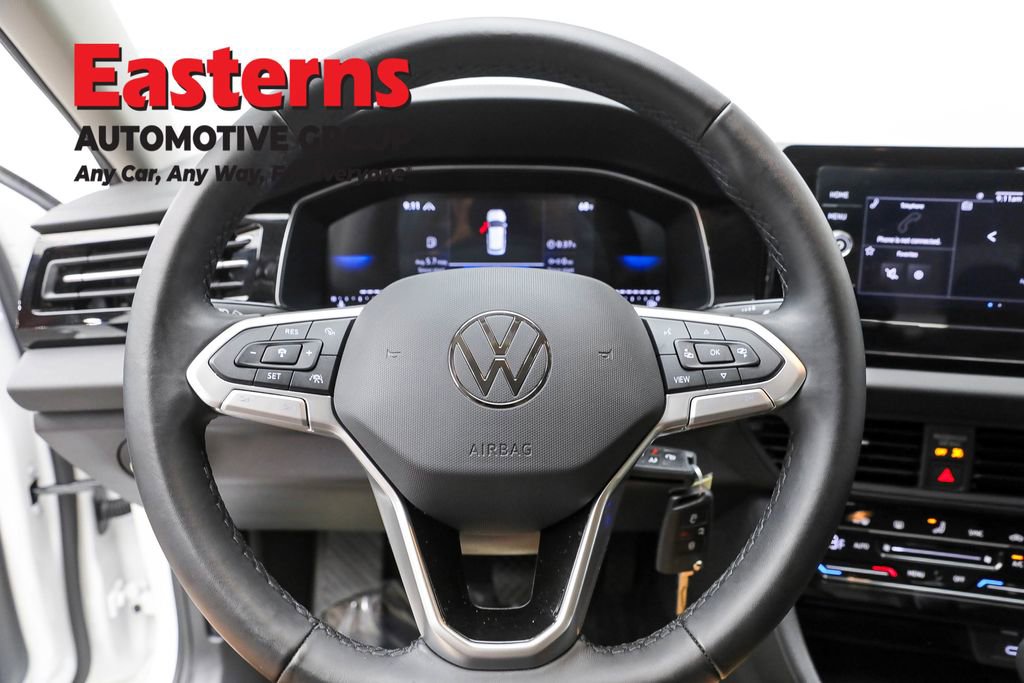 Used 2025 Volkswagen Jetta S image 10